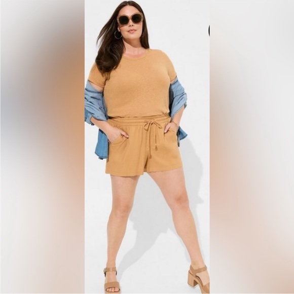 NWT Torrid Linen Mid-Rise Shorts 5in Pull On - Picture 4 of 5